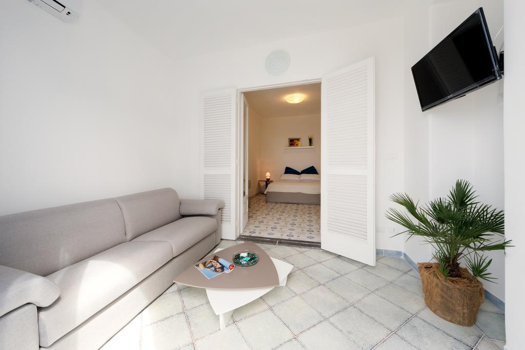 Relais Romildanna Bed & Breakfast Forio  Room photo